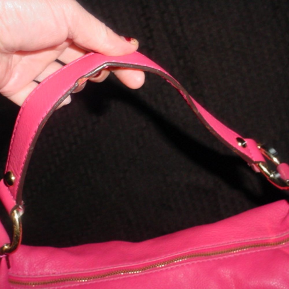 MICHEAL KORS Pink & Gold Hobo Shoulder Bag - Picture 5 of 12